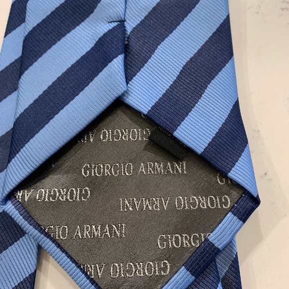Giorgio Armani tie - Picture 2 of 4